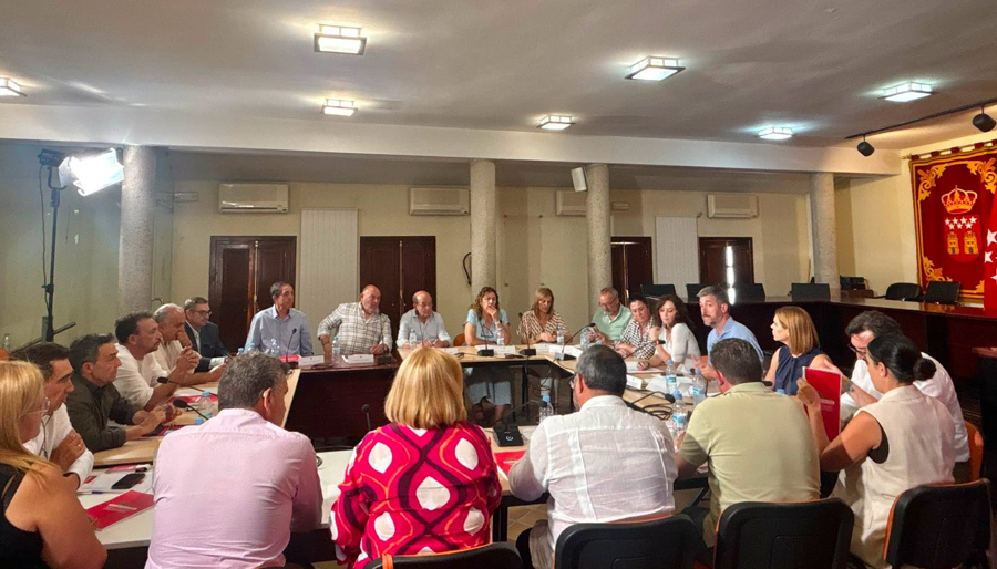 reunion 17 municipios afectados incendios Sierra Oeste 2026